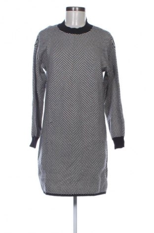 Рокля Vero Moda, Размер S, Цвят Многоцветен, Цена 14,31 €