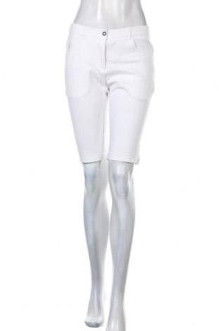 Дамски къс панталон Backtee, Размер M, Цвят Бял, 65% вискоза, 32% полиамид, 3% еластан, Цена 10,92 лв.