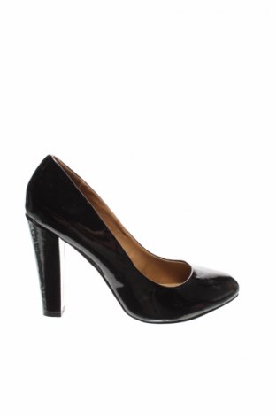 Дамски обувки Pull&Bear, Размер 38, Цвят Черен, Еко кожа, Цена 17,64 лв.