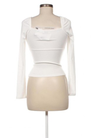 Γυναικεία μπλούζα NA-KD, Μέγεθος XS, Χρώμα Λευκό, 52% lyocell, 43% βισκόζη, 5% ελαστάνη, Τιμή 24,74 €