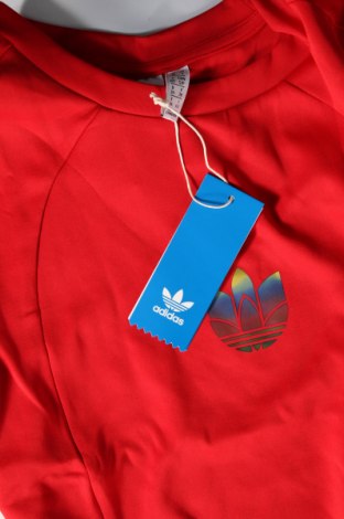 Дамска тениска Adidas Originals, Размер S, Цвят Червен, 89% полиестер, 11% еластан, Цена 70,85 лв.