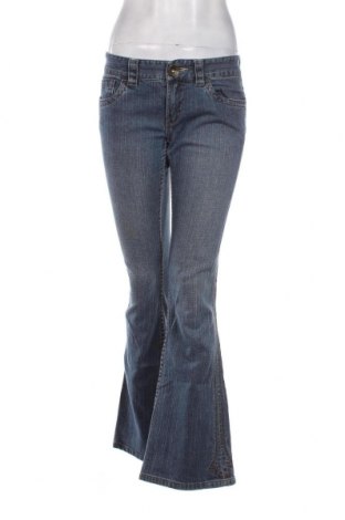 Γυναικείο Τζίν Calvin Klein, Μέγεθος M, Χρώμα Μπλέ, 99% βαμβάκι, 1% ελαστάνη, Τιμή 39,43 €