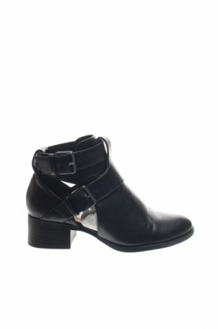 Дамски обувки Justfab, Размер 36, Цвят Черен, Еко кожа, Цена 56,00 лв.