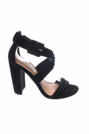 Дамски обувки Steve Madden, Размер 35, Цвят Черен, Цена 76,50 лв.