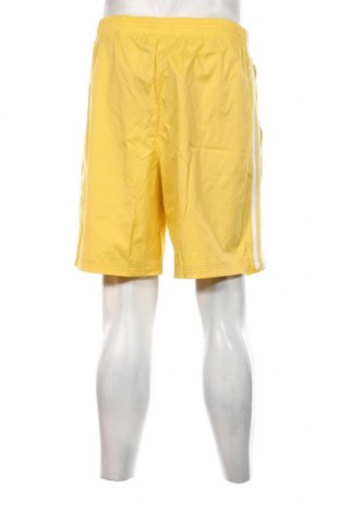 Мъжки къс панталон Adidas Originals, Размер XL, Цвят Жълт, Полиестер, Цена 82,55 лв.