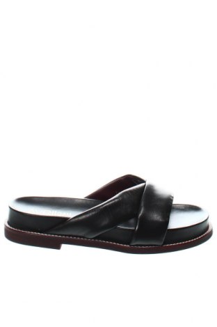Papuci Avril Gau, Mărime 38, Culoare Negru, Preț 1.209,38 Lei