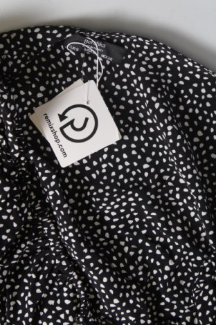 Γυναικεία μπλούζα Bershka, Μέγεθος S, Χρώμα Πολύχρωμο, Τιμή 15,98 €