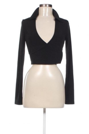 Дамска блуза Bershka, Размер L, Цвят Черен, Цена 7,44 лв.