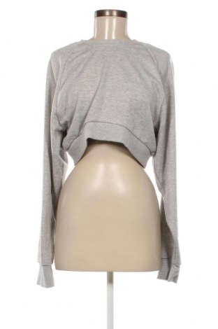 Damen Shirt Bershka, Größe M, Farbe Grau, Preis 5,01 €