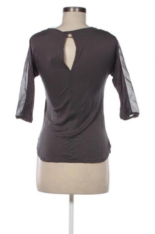 Дамска блуза Camaieu, Размер XS, Цвят Сив, Цена 31,00 лв.