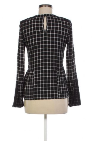 Дамска блуза Edc By Esprit, Размер XS, Цвят Черен, Цена 7,04 лв.