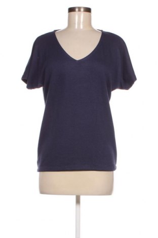 Γυναικεία μπλούζα Essentials, Μέγεθος S, Χρώμα Μπλέ, Τιμή 4,00 €