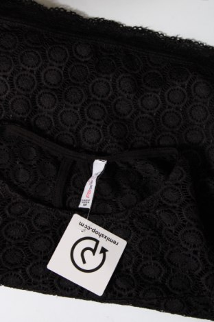 Γυναικεία μπλούζα Fb Sister, Μέγεθος M, Χρώμα Μαύρο, Τιμή 9,62 €