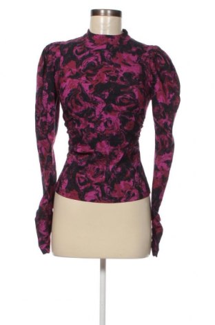 Дамска блуза Gestuz, Размер XS, Цвят Многоцветен, Цена 82,50 лв.