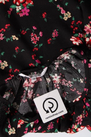Γυναικεία μπλούζα Irl, Μέγεθος S, Χρώμα Πολύχρωμο, Τιμή 5,91 €
