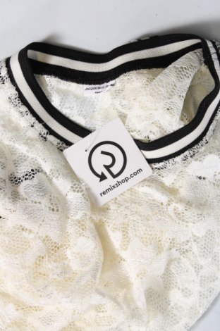 Γυναικεία μπλούζα Jacqueline De Yong, Μέγεθος S, Χρώμα Λευκό, Τιμή 3,89 €