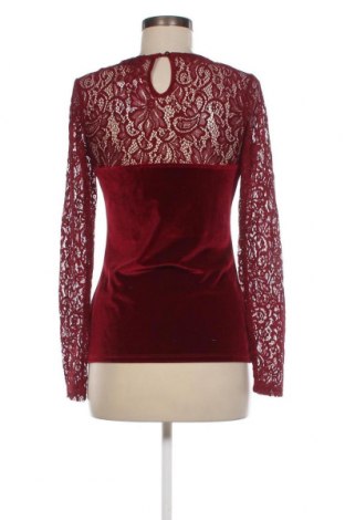 Дамска блуза Janina, Размер S, Цвят Червен, Цена 6,27 лв.