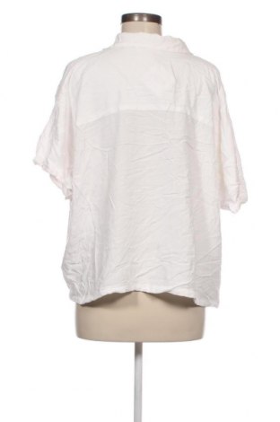 Дамска блуза John Baner, Размер 3XL, Цвят Бял, Цена 19,00 лв.