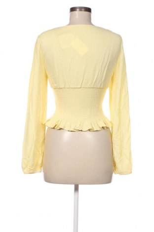Дамска блуза Kookai, Размер M, Цвят Жълт, Цена 56,10 лв.