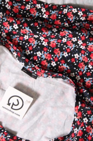 Γυναικεία μπλούζα Laura Torelli, Μέγεθος 4XL, Χρώμα Πολύχρωμο, Τιμή 11,75 €