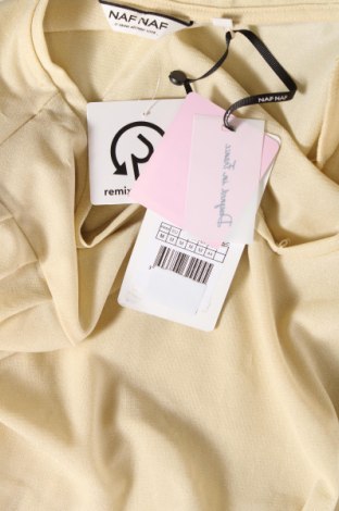 Дамска блуза Naf Naf, Размер M, Цвят Бежов, Цена 72,00 лв.