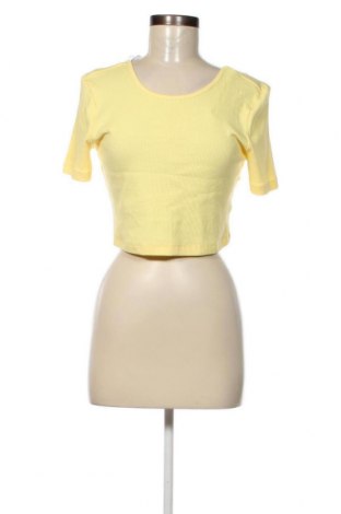Дамска блуза ONLY, Размер L, Цвят Жълт, Цена 15,20 лв.