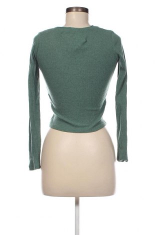 Γυναικεία μπλούζα Pull&Bear, Μέγεθος M, Χρώμα Πράσινο, Τιμή 4,15 €