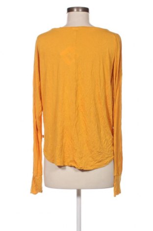 Damen Shirt Q/S by S.Oliver, Größe M, Farbe Gelb, Preis 4,18 €