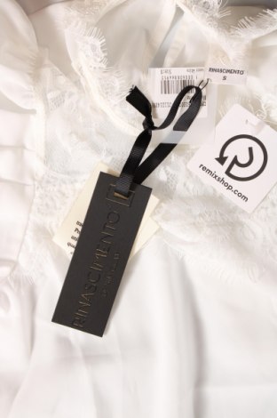 Дамска блуза Rinascimento, Размер S, Цвят Бял, Цена 40,80 лв.