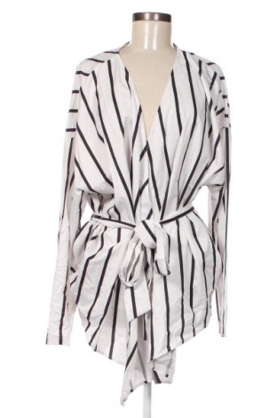 Дамска блуза SHEIN, Размер 3XL, Цвят Бял, Цена 18,43 лв.