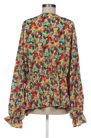 Damen Shirt SHEIN, Größe 4XL, Farbe Mehrfarbig, Preis 6,35 €
