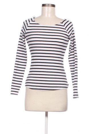 Γυναικεία μπλούζα Sinsay, Μέγεθος M, Χρώμα Πολύχρωμο, Τιμή 9,72 €
