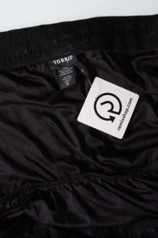 Γυναικεία μπλούζα Torrid, Μέγεθος M, Χρώμα Μαύρο, Τιμή 4,58 €