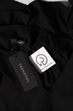 Дамска блуза Trendyol, Размер M, Цвят Черен, Цена 7,92 лв.