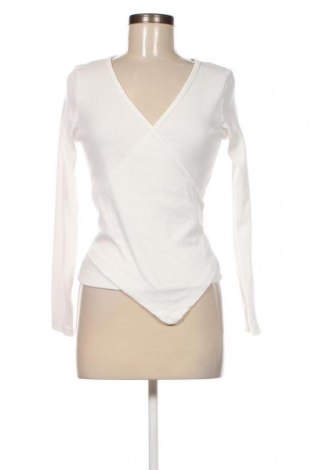 Дамска блуза Trendyol, Размер M, Цвят Бял, Цена 21,60 лв.