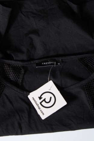 Γυναικεία μπλούζα Trendyol, Μέγεθος XS, Χρώμα Μαύρο, Τιμή 5,20 €