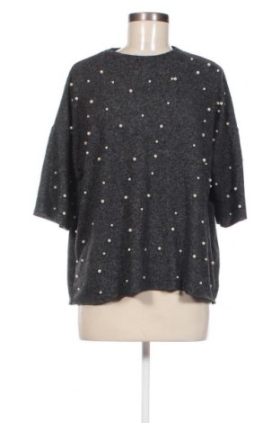 Дамска блуза Zara Trafaluc, Размер M, Цвят Сив, Цена 15,17 лв.