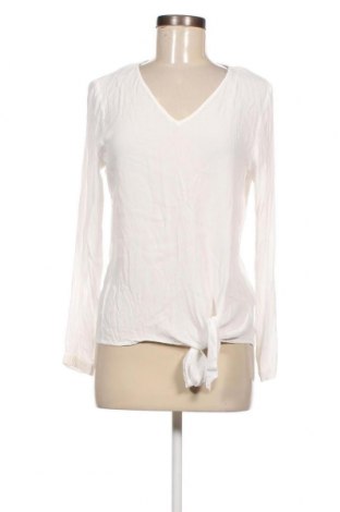 Γυναικεία μπλούζα Zero, Μέγεθος M, Χρώμα Λευκό, Τιμή 4,30 €