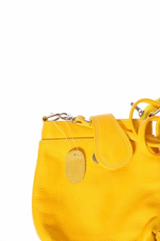 Дамска чанта, Цвят Жълт, Цена 58,00 лв.