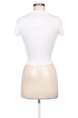 Γυναικεία ζακέτα Bershka, Μέγεθος M, Χρώμα Λευκό, Τιμή 2,37 €