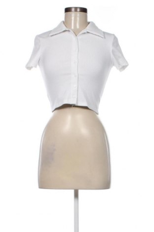 Γυναικείο πουκάμισο Glamorous, Μέγεθος S, Χρώμα Λευκό, Τιμή 7,00 €