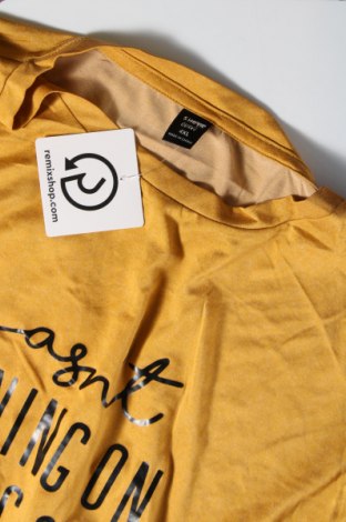 Дамска тениска SHEIN, Размер 4XL, Цвят Бежов, Цена 12,61 лв.