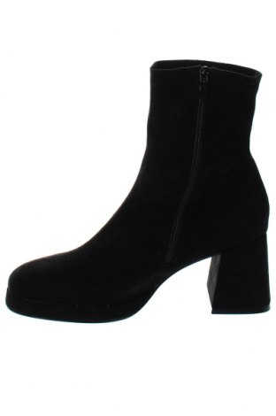 Dámské boty  C'M, Velikost 41, Barva Černá, Cena  580,00 Kč