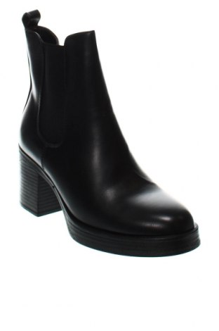 Dámské boty  Irl, Velikost 39, Barva Černá, Cena  625,00 Kč