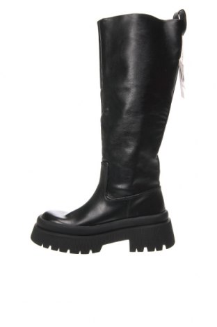 Γυναικείες μπότες Pull&Bear, Μέγεθος 36, Χρώμα Μαύρο, Τιμή 34,04 €