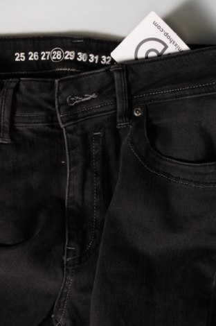 Dámské džíny , Velikost M, Barva Černá, Cena  106,00 Kč