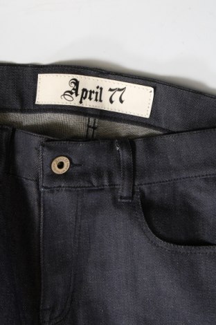 Damen Jeans April 77, Größe M, Farbe Blau, Preis € 14,90