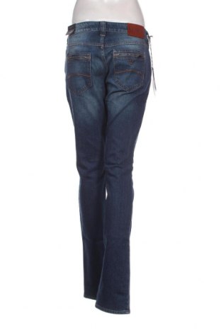 Дамски дънки Armani Jeans, Размер XL, Цвят Син, Цена 154,44 лв.