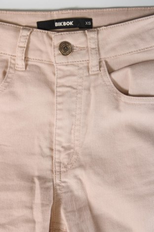 Damen Jeans Bik Bok, Größe XS, Farbe Rosa, Preis 4,45 €