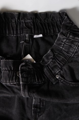 Damskie jeansy H&M Divided, Rozmiar M, Kolor Szary, Cena 92,76 zł